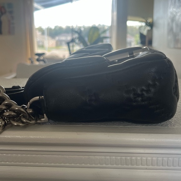 Marc Jacobs J Marc Black Quilted Mini Shulder/Crossbody Bag with Silver Chain - Picture 6 of 11